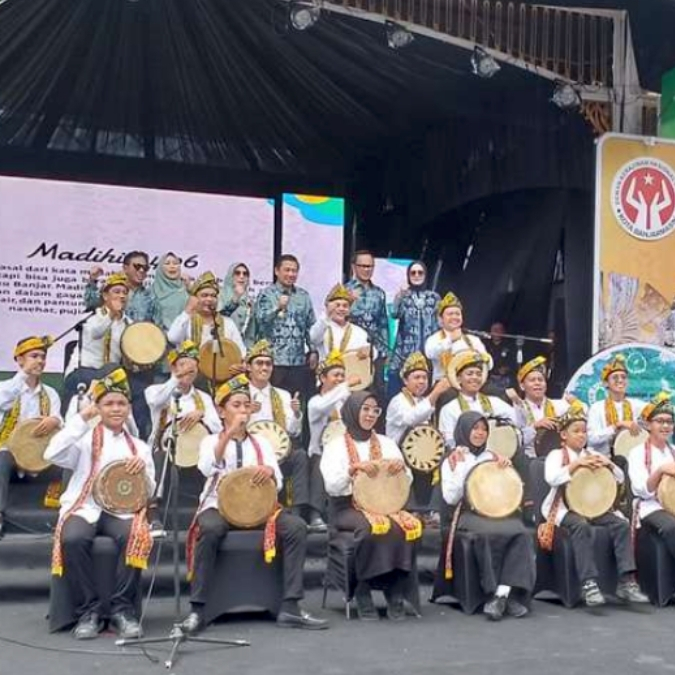 Madihin Kolosal HUT Banjarmasin